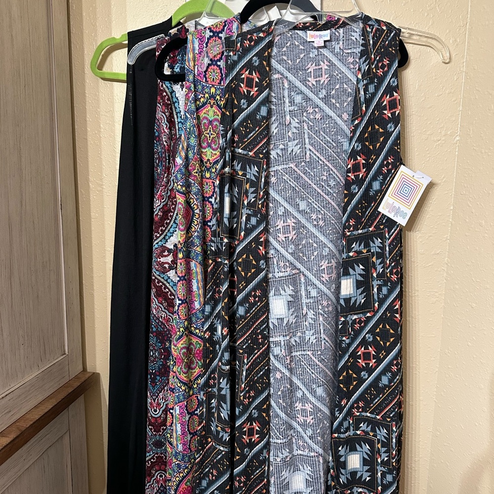 Lot of 4 Lularoe Joy cardigans - small